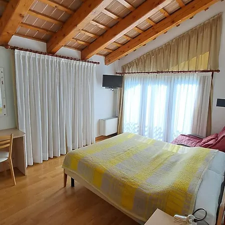 Bucaneve Country house *